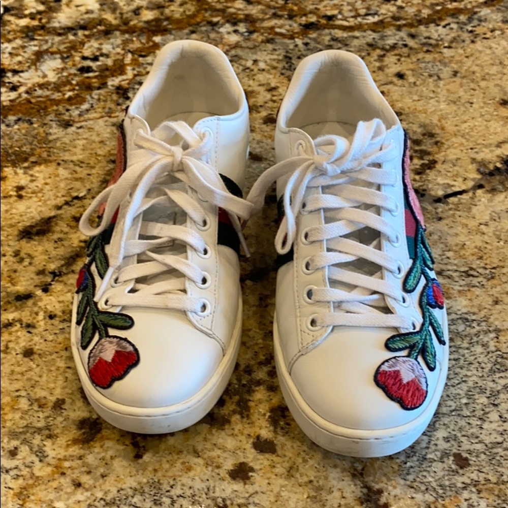 Authentic Gucci sneakers size 36 - Picture 2 of 7